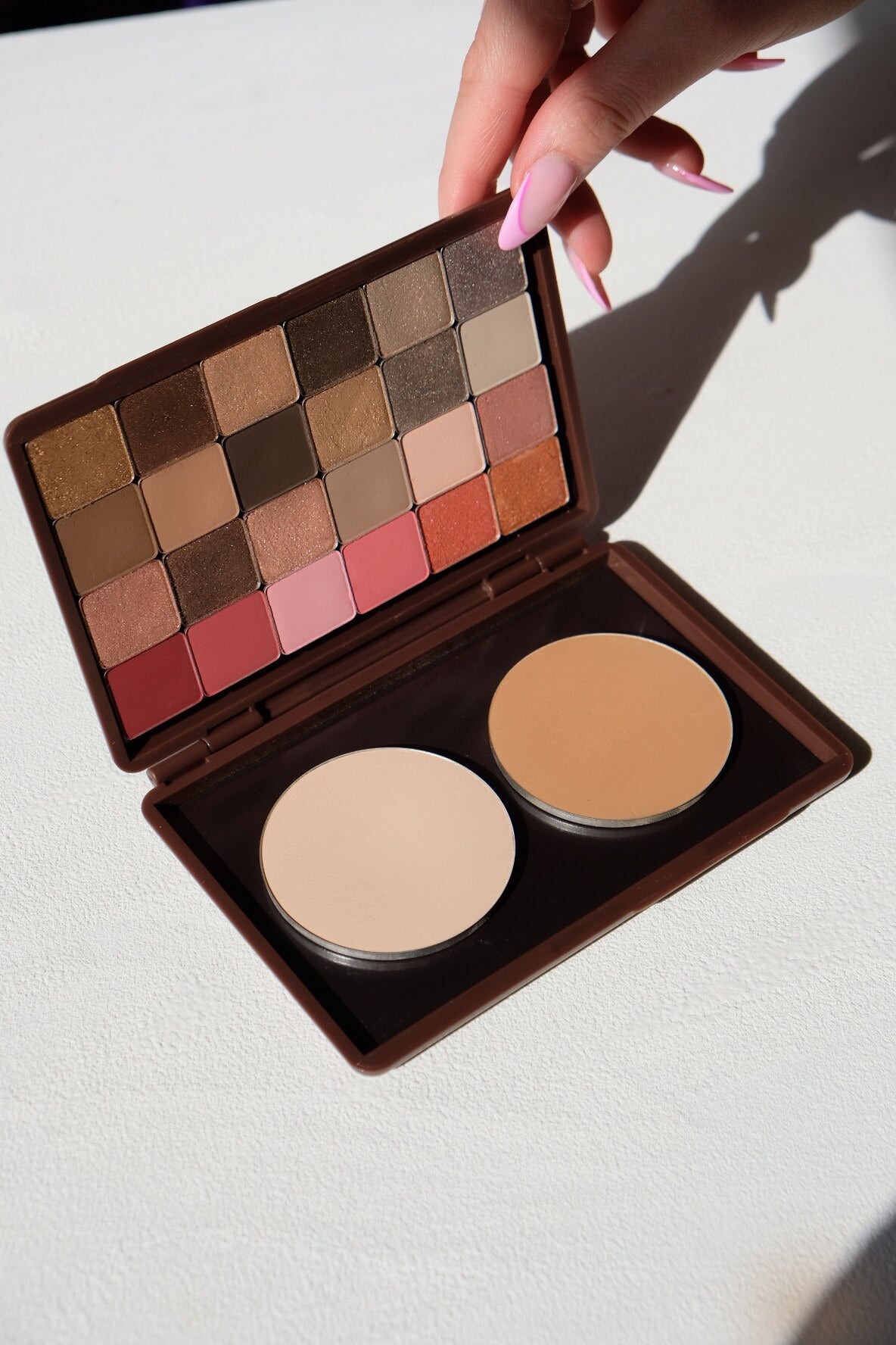 Clash Beauty Matte Chocolate Brown Double Sided Empty Eyeshadow Magnetic Makeup Palette for Makeup Artists. Filled with 2 Charlotte Tilbury Powders and 24 Natasha Denona Eyeshadows. 