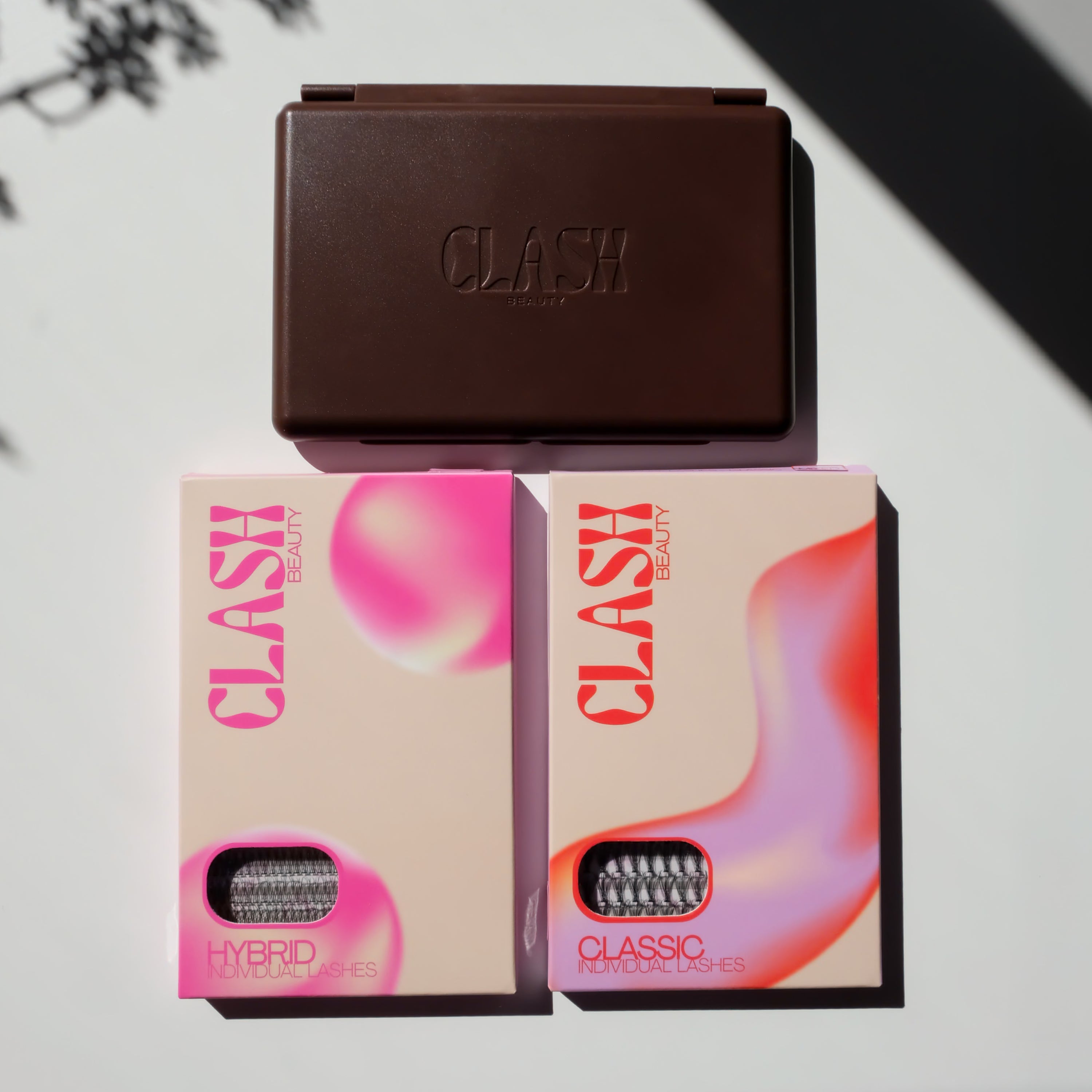 The Magnetic Palette + 2 Lash Refills Mix 'N' Match Bundle